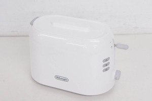 【中古】デロンギDeLonghi ポップアップトースター TP220J-WH ホワイト