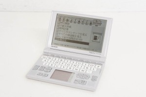 【中古】SHARPシャープ 電子辞書 Papyrus PW-AT780 生活総合タイプ