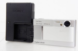 【中古】SONYソニー デジタルスチルカメラ Cyber-shotサイバーショット DSC-T10 コンデジ