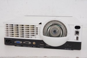 【中古】C RICOHリコー DLPプロジェクター PJWX4240N 3000ルーメン 