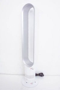 【中古】ダイソンDyson エアマルチプライア— タワーファン 羽根のない扇風機 AM02 ホワイト