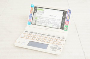 【中古】CASIOカシオ EX-wordエクスワード 140コンテンツ収録 電子辞書 XD-U3800 中学生モデル