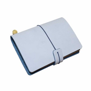 本皮手帳　ノート　持ち運びに便利なパスポートサイズ　本皮　 ソフトブルー　サイズ：14x10x3cm