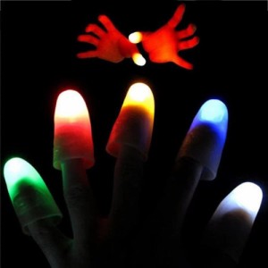 玩具 マジック 光る指 2本セット フィンガーライト LED 光の玉を操るマジック 柔らかい指のおもちゃ 点滅手袋 面白グッズ  マジック挑戦 
