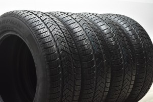 中古 スタッドレス タイヤ 4本セット 235/60R18 107H スタッドレスタイヤのみ 【 ピレリ 製 スコーピオン ウィンター】