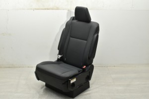 中古 トヨタ 80 エスクァイア 純正 セカンドシート 右側 1点