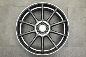 中古ホイール 1本 18インチ 7.5J +50 PCD 100 Advanti Racing 製ホイール