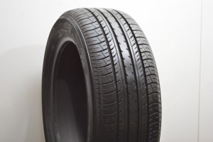 中古タイヤ 1本セット 215/55R17 93V サマータイヤのみ 【 ヨコハマ 製 dB デシベル E70】