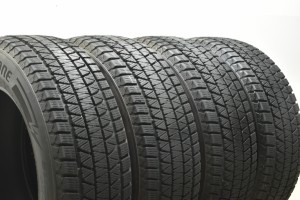 中古 スタッドレス タイヤ 4本セット 235/65R18 106Q スタッドレスタイヤのみ 【 ブリヂストン 製 ブリザック DM-V3】