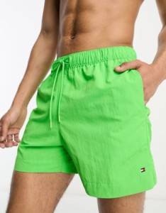 トミー ヒルフィガー メンズ ハーフパンツ・ショーツ 水着 Tommy Hilfiger medium drawstring swim shorts in spring lime Spring Lime