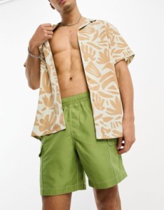 エイソス メンズ ハーフパンツ・ショーツ 水着 ASOS DESIGN swim shorts in mid length with cargo pockets in green Green