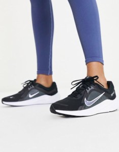 ナイキ レディース スニーカー シューズ Nike Quest 5 sneakers in black & white Black