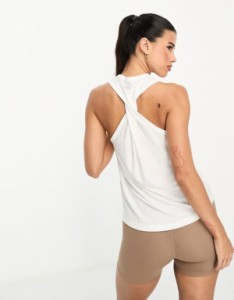 エイソス レディース タンクトップ トップス ASOS 4505 yoga tank top with twist back White