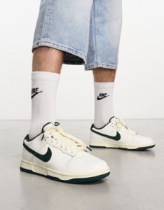 ナイキ メンズ スニーカー シューズ Nike Dunk Low sneakers in coconut milk and deep green CREAM