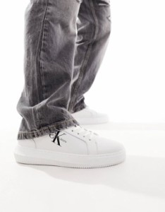 カルバンクライン メンズ スニーカー シューズ Calvin Klein Jeans cupsole laceup monogram logo sneakers in white White/Black