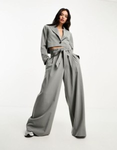 エイソス レディース カジュアルパンツ ボトムス ASOS DESIGN belted paperbag pants in light gray - part of a set Light Gray