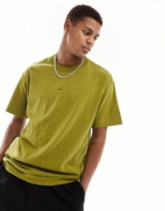 ナイキ メンズ Tシャツ トップス Nike Premium Essentials unisex t-shirt in green GREEN