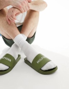 トミー ヒルフィガー メンズ サンダル シューズ Tommy Hilfiger raised logo pool slides in green green