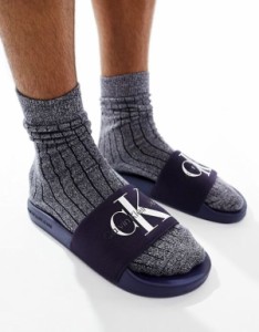 カルバンクライン メンズ サンダル シューズ Calvin Klein Jeans monogram slides in navy Navy