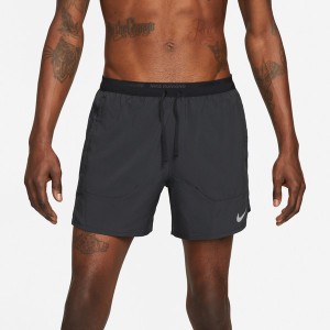 ナイキ メンズ ハーフパンツ・ショーツ ボトムス Stride 5" Shorts - Men's BLACK