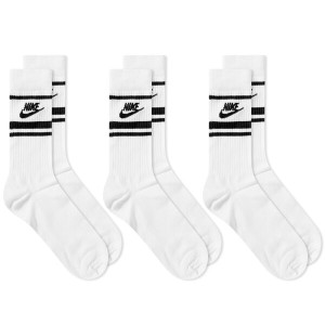 ナイキ メンズ 靴下 アンダーウェア Nike Sportswear Essential Sock - 3 Pack White & Black