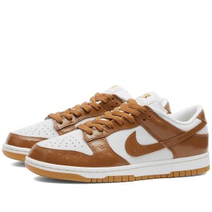 ナイキ レディース スニーカー シューズ Nike W Dunk Low LX Phantom, Ale Brown & Metallic Gold