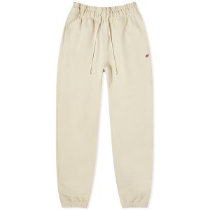 ニューバランス メンズ カジュアルパンツ ボトムス New Balance MADE in USA Core Sweatpant Sandstone