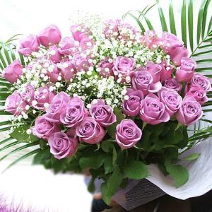 紫バラの花束 誕生日プレゼント女性 紫薔薇花の通販はau Pay マーケット 花束花販売サンモクスイ 商品ロットナンバー