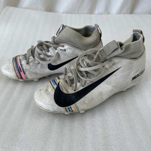 【中古】ナイキ NIKE サッカースパイク ジュニア スーパーフライ 6 アカデミー GS HG AO4489-109 サイズ20.0cm キッズ