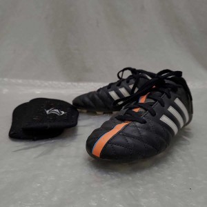 【中古】adidas アディダス サッカースパイク B44219 パティーク11クエストラ AI ジュニア ブラック サイズ19.0cm /すね当て レガースセ