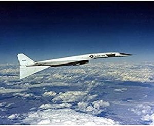 【中古品】タミヤ イタレリ 1/72 飛行機シリーズ 1/72 XB-70 超音速爆撃機 38082 プラ(中古品)