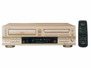 Pioneer CD‐R/RWレコーダー 3枚CDチェンジャー搭載 PDR-WD70(中古品)