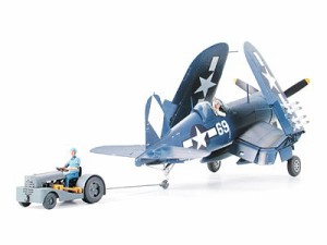 タミヤ 1/48 傑作機シリーズ No.85 アメリカ海軍 ヴォート F4U-1D コルセア(中古品)