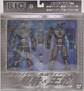 S.I.C. 仮面ライダー龍騎 (初回 約190mm PVC&amp;ABS製 塗装済み可動フィギュア Amazon | TAMASHII NATIONS S.I.C. 仮面ライダー龍騎 約190mm