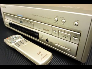 PIONEER パイオニア DVL-9 (ゴールド) レーザーディスクプレーヤー DVD/LD (中古品)