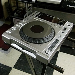 Pioneer DJ用CDプレーヤー シルバー CDJ-850(中古品)