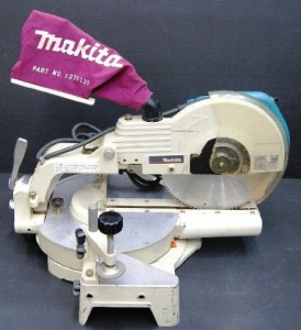 makita マキタ モデル:LS1011 10型スライドマルノコ (電動丸ノコ マルノコ)(中古品)