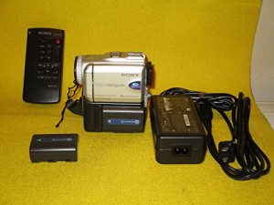 SONY DCR-PC101 デジタルビデオカメラ miniDV(中古品)