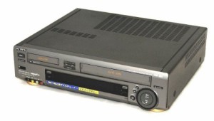 SONY　ソニー　WV-BW2　Hi-8/VHSビデオカセットレコーダー　（Hi8/VHSデッ (中古品)