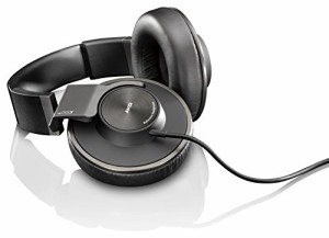 AKG K550MKII ヘッドホン 密閉型 ブラック K550MKIIBLK   (中古品)