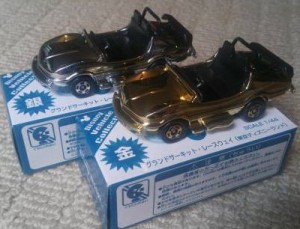 レア トミカ グランドサーキット レースウェイ 金 銀 2台 セット 東京ディ (中古品)