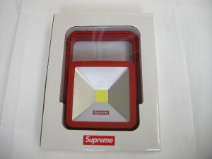 2018AW Supreme/シュプリーム/Magnetic Kickstand Light/マグネティック キックスタンド ライト/18FW/18AW/2018FW/秋冬/レッド/赤/BOX LO