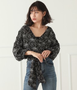 【50%OFF】花柄カシュクールリボン付トップス【アナップ チル CHILLE レディース トップス 白 黒 アイボリー ブラック 秋物 秋冬 AW 花