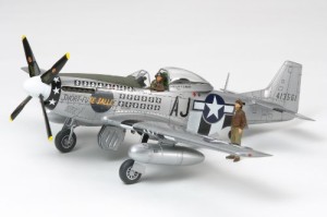 タミヤ 92215 1/48 ノースアメリカン P-51D マスタング 第9空軍 ブンカ流通限定