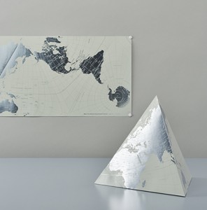 PLATINUM AuthaGraph WORLD MAP our planet on tetra and on rectangle［プラチナ］オーサグラフ世界地図三角地球儀と四角い地図