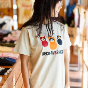Tシャツ メンズ レディース 半袖 猫 NECO-RYOSHKA - ラテ ネコ ねこ 猫柄 雑貨 - メール便 - SCOPY スコーピー