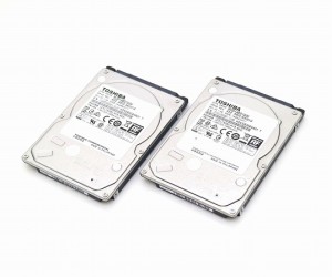 ◇【2本セット】TOSHIBA MQ01ABD100V 1TB/2.5インチ/9mm厚/SATA HDD Crystal Disk Infoにて正常動作確認済み 中古