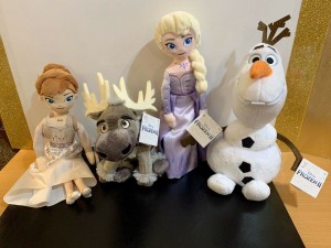 アナと雪の女王2 アナ＆エルサ＆オラフ＆スヴェン フィギュアセット