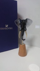 スワロフスキー Swarovski Elegance of Africaゾウ Ujamaa 5608547