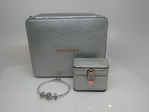 Pandora パンドラ スレッドレス ブレスレット 3チャーム ギフトセット